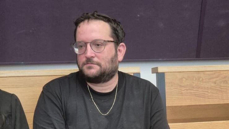 יונתן אוריך בבית המשפט (צילום: מיקי שמידט) יונתן אוריך
