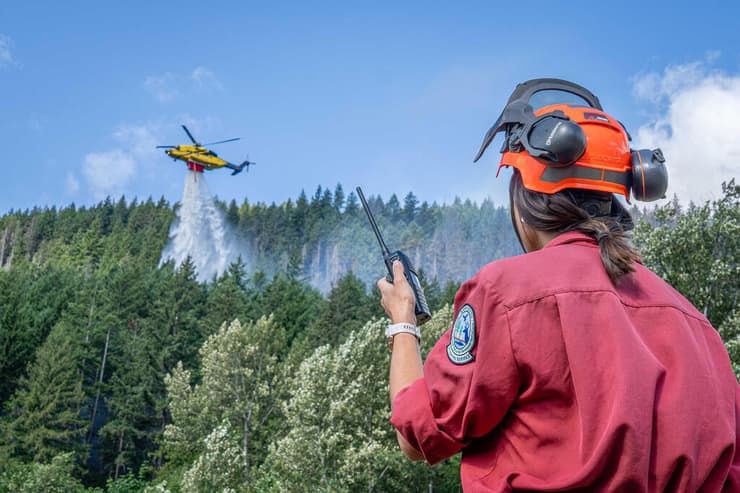 כוחות הכיבוי בקנדה, השבוע (צילום: BC Wildfire Service/Handout via REUTERS) קנדה שריפות שריפה