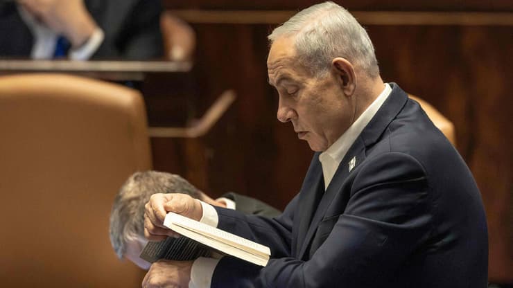 נתניהו. "אחראי לכישלון הגדול ביותר שהיה במדינת ישראל מבחינה ביטחונית ומדינית" (צילום: ilia YEFIMOVICH / AFP) מליאת הכנסת