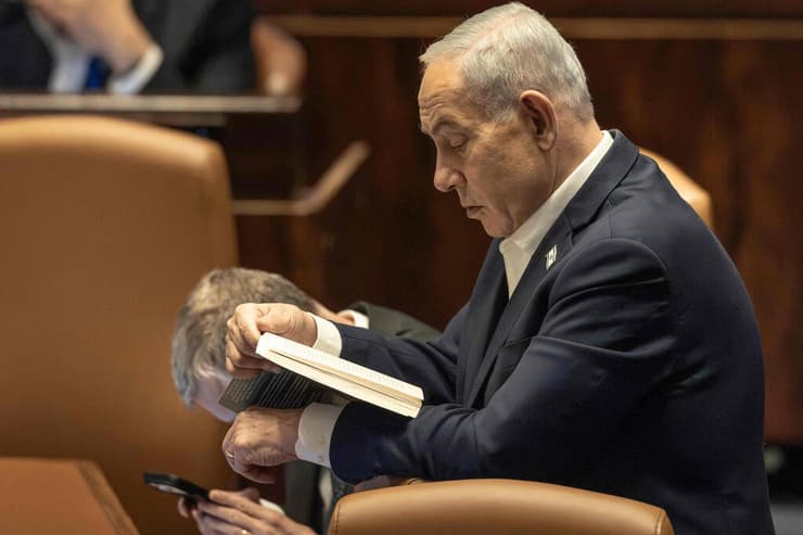 רה"מ נתניהו (צילום: ilia YEFIMOVICH / AFP) מליאת הכנסת