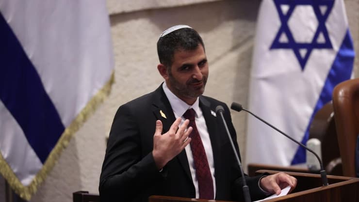 שלמה קרעי במליאת הכנסת (צילום: אלכס קולומויסקי ) שלמה קרעי במליאת הכנסת