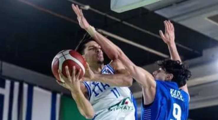 ג'ול קאראם עולה לחסימה (פיב״א) ג'ול קאראם עולה לחסימה
