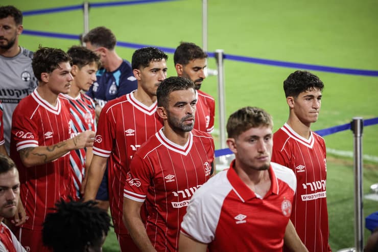 שחקני באר-שבע מאוכזבים בסיום (צילום: עוז מועלם ) הפועל באר-שבע מכבי ת"א אלוף האלופים