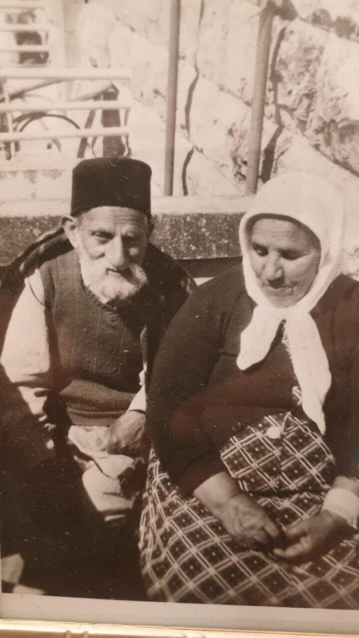 שרה ושלמה סעדה. בין אנשי הכפר (צילום: משפחת מזל טביב) שלמה ושרה סעדה, שעלו מתימן