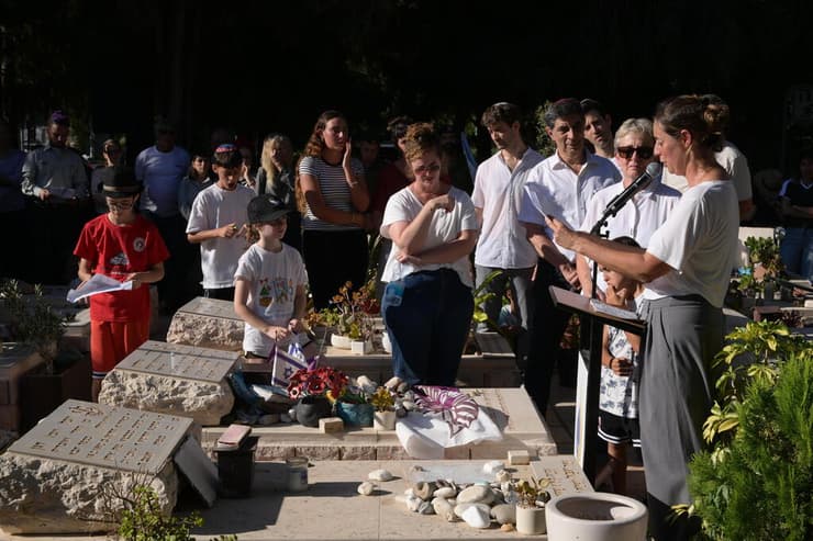 צילום: יובל חן אזכרה לסגן הדר גולדין ז"ל