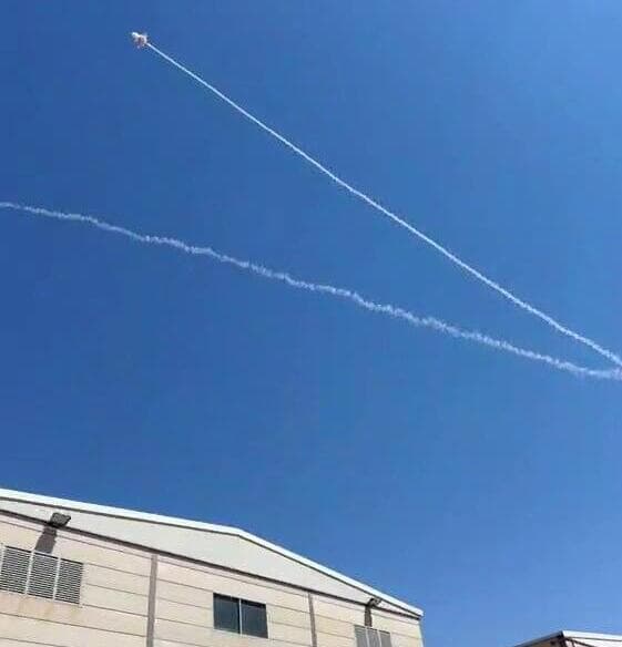 יירוטים בשמי אילת (צילום: שימוש לפי סעיף 27א' בחוק זכויות יוצרים) יירוטים בשמי אילת