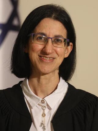 השופטת מרב בן ארי
