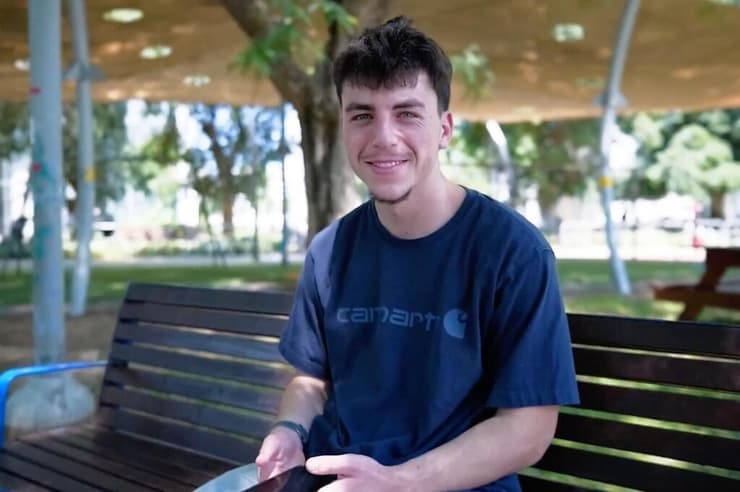 רועי הס, מדריך "אדם לאדם זה לב" (צילום: ירון שרון) רועי הס, מדריך "אדם לאדם זה לב"