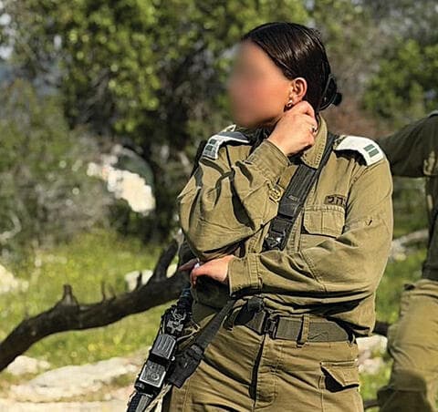 סגן א': "למדתי המון מהמפקדות שהיו לי, כמה חשוב המקצוע ולהתמסר לתהליך" (צילום: דובר צה"ל) סגן א': “למדתי המון מהמפקדות שהיו לי, כמה חשוב המקצוע ולהתמסר לתהליך"