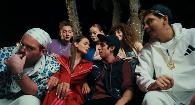 נס ציונה בפרצוף שלכם. מתוך "תיכון מגשימים" (צילום: מישה פלטינסקי) מתוך "תיכון מגשימים"