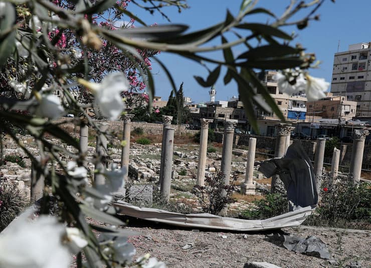 אחד מהאתרים העתיקים בצור (צילום: REUTERS/Zohra Bensemra) אחד מהאתרים העתיקים בצור