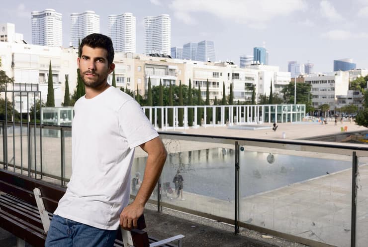 "לא היו לי דילים ולא אמרתי לאנשים למי להצביע". עמרי רונן, השבוע (עוז מועלם) "לא היו לי דילים ולא אמרתי לאנשים למי להצביע". עמרי רונן, השבוע
