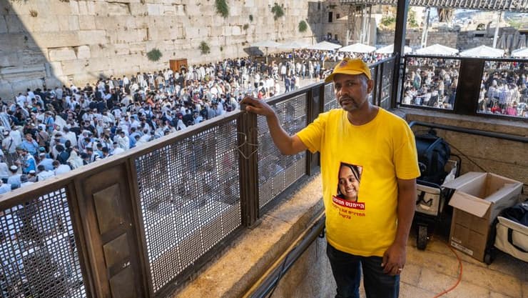 "כשאני רואה ילדה בגיל שלה, אני עדיין מחפש אותה" (צילום: אוריאל אבן ספיר) טספיה קסאו