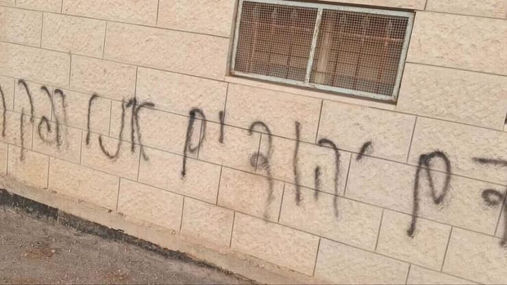 המסגד שהוצת בכפר כור בדרום טולכרם המסגד שהוצת בכפר כור בדרום טולכרם