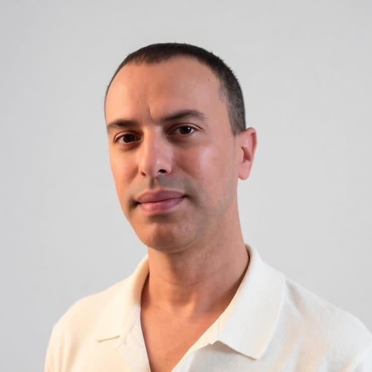 "תוודאו שקניתם גם ביטוח חובה שמותאם לסיכון של הנהג הצעיר ושאתם חיים בשלום", איציק שעבין, מנהל מוצר רכב בביטוח ישיר (באדיבות המצולם) איציק שעבין, מנהל מוצר רכב בביטוח ישיר