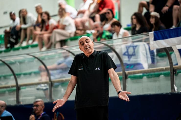 יכול להיות מרוצה. זילברשטיין (צילום: FIBA) אליפות אירופה לנוער ישראל אוסטריה נדב זילברשטיין