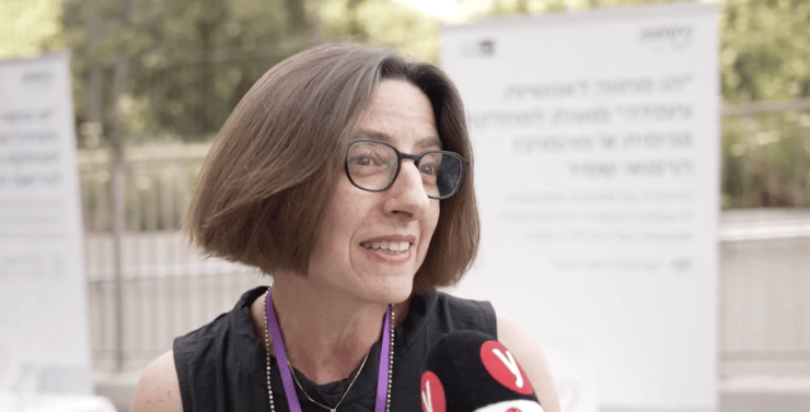  ד"ר אילנה הלמן, רופאה המטואונקולוגית בבית החולים מאיר וחברת הוועד המנהל של עמותת מחווה