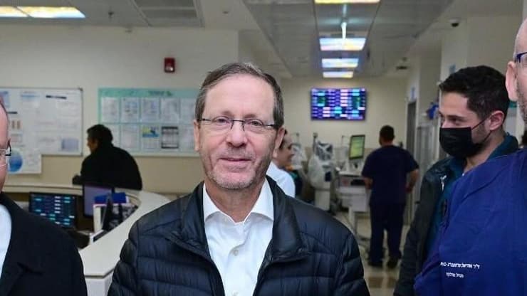 הנשיא מבקר במרכז הרפואי לגליל