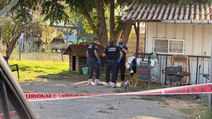 זירת הרצח (צילום: איתן גליקמן) הנרצח אסא ארד ממושב עין איילה