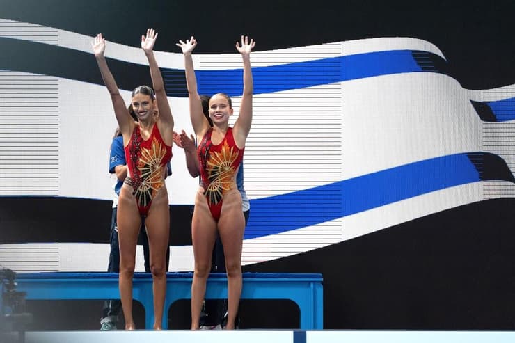 קטי קונין ואיה מזור (צילום: איגוד השחייה) מקום שמיני לישראל בגמר הדואט החופשי באליפות אירופה בשחייה אומנותית