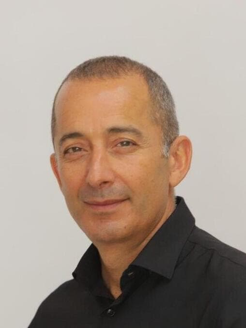 גיא חזות