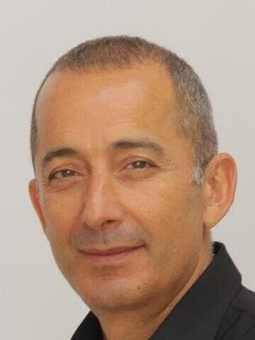 גיא חזות