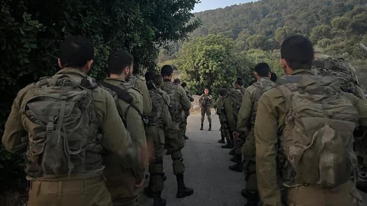 מור והלוחמים עליהם היא מפקדת (צילום מסך) מור והלוחמים עליהם היא מפקדת