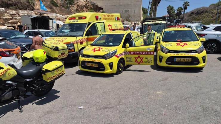 חוף בלו ביי בנתניה (צילום: תיעוד מבצעי מד"א) תיעוד נוסף מחוף בלו ביי בנתניה שבו טבע גבר