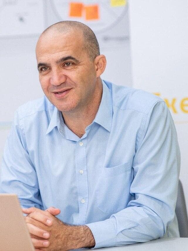 ד"ר אייל פינקו, אוניברסיטת בר אילן, מומחה לסייבר ומודיעין