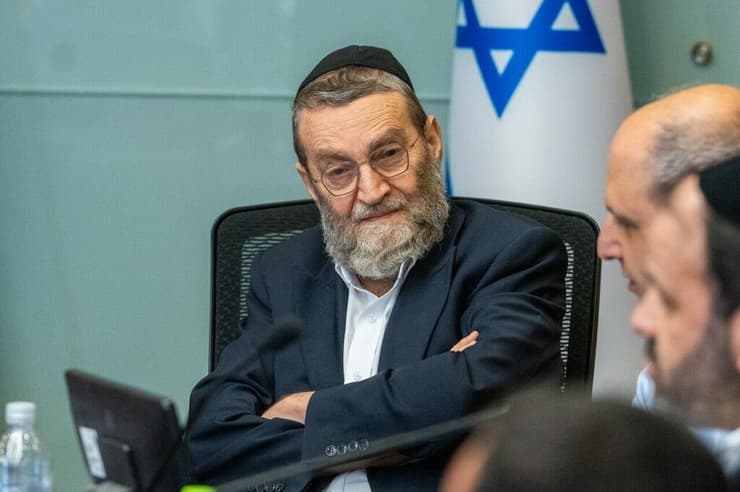 הפעם תורו לעמוד בראש הרשימה. ח"כ משה גפני (צילום: שלו שלום ) ועדת הכספים