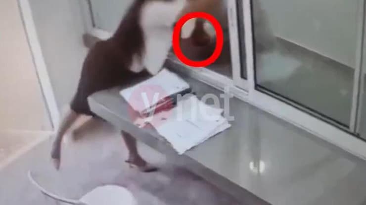 תיעוד: עורכת דין נעצרה לאחר שהבריחה סמים לאסיר בכלא