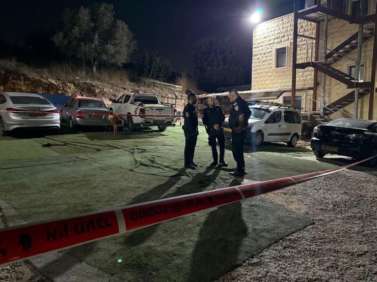 שוטרים בזירת הדריסה בערערה זירת הדריסה בוואדי ערה