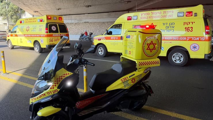 זירת התאונה מתחת לגשר ארלוזורוב בתל אביב