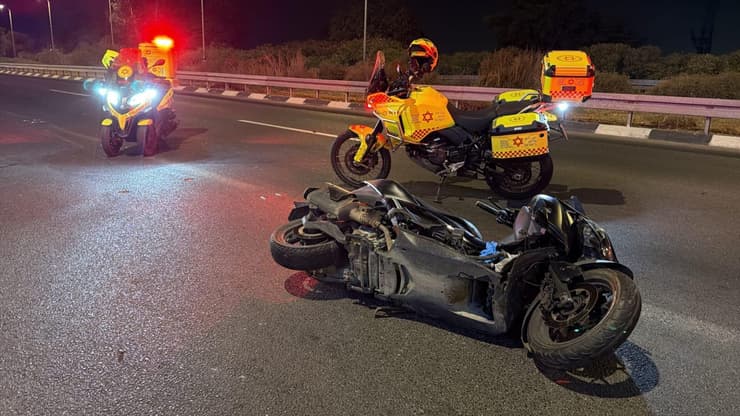 זירת התאונה סמוך לאור יהודה בכביש 412