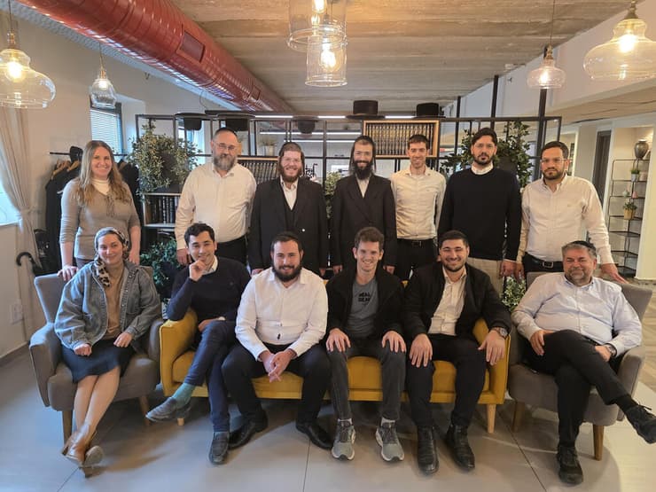 משתתפי המחזור השביעי של התוכנית (צילום: BizLabs) משתתפי המחזור השביעי של התוכנית
