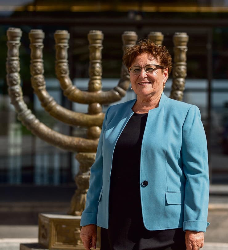 מרים פרץ. "כנראה שיש הבדל בין הדור שנולד בגלות או בקום המדינה לבין הדור שנולד פה כשהכול כבר מוכן"