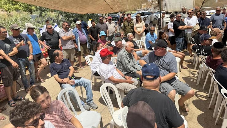 צילום: אלון וגנפלד טקס לזכרם של לוחמי ומפקדי גדוד 9255 בכפר גילעדי