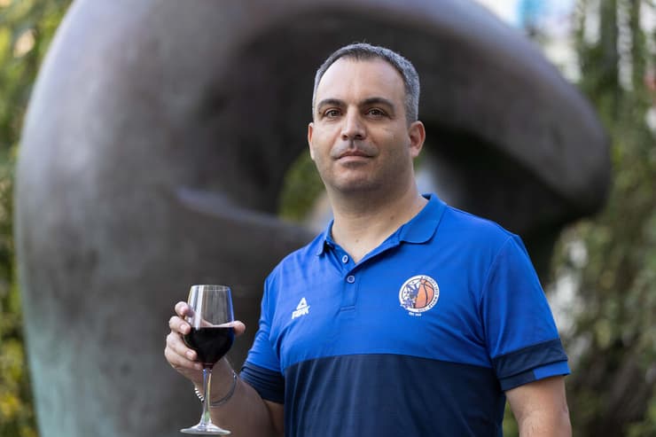 אלעד חסין. "הפוטנציאל להצליח בר"ג הוא יותר גדול מאילת" (צילום: עוז מועלם) חסין