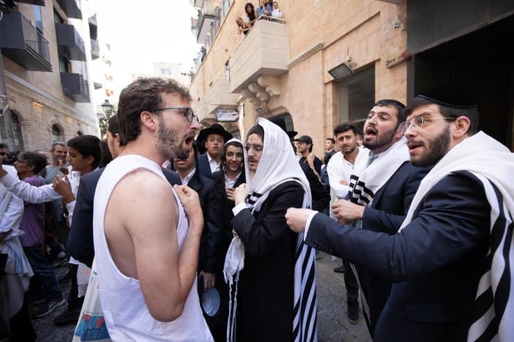 העימותים מול קפה בסמטה בירושלים