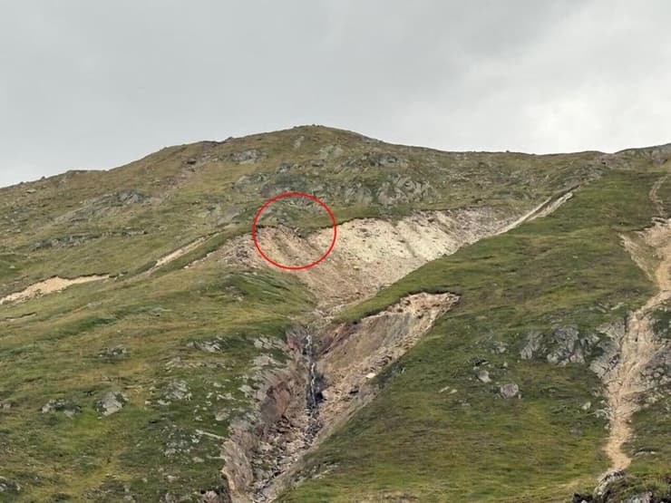 צילום: Sölden Mountain Rescue 36 תיירים משפחות חרדים חרדיות חולצו ב אלפים אוסטריה בלי ציוד