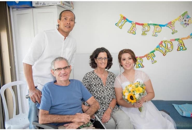 ג'ובל ובעלה פול ז"ל ביום חתונתם עם אביתר ולילך ז"ל (צילום: באדיבות המשפחה) ג'ובל ובעלה פול ז"ל ביום חתונתם עם אביתר (תרי) ולילך ז"ל