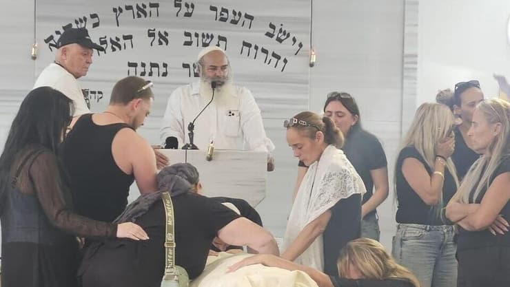 הלווית אלדר דיין באילת הלווית אלדר דיין באילת