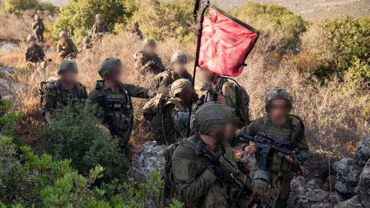 "ניצלנו את תאי השטח שמדמים את לבנון". תרגיל חטיבת הנח"ל (צילום: דובר צה"ל) לוחמי חטיבת הנח"ל
