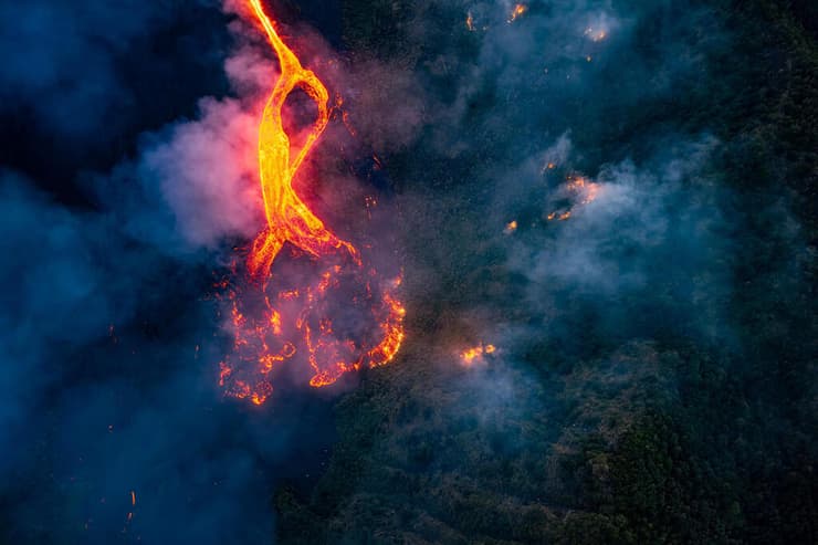 צילום: Handout / ETNA WALK / AFP איטליה סיציליה התפרצות הר הגעש אטנה אתנה
