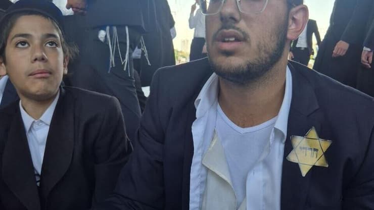 הפגנת חרדים בצומת קוקה קולה (צילום: מיקי שמידט ) הפגנת חרדים בצומת קוקה קולה
