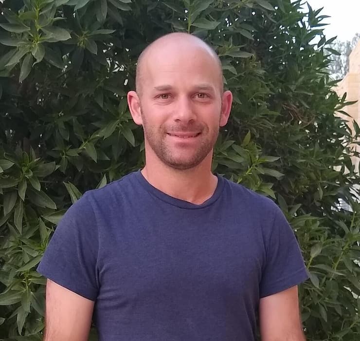 ד"ר שקד שטיין 