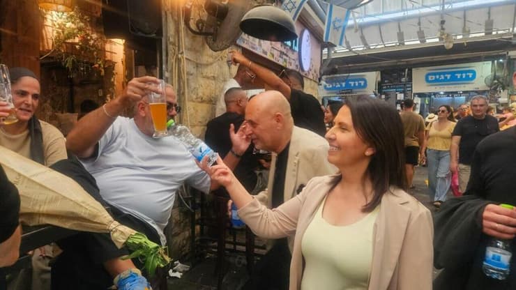גילה גמליאל בסיור בחירות סוף שבוע אחרון בו המועמדים לפריימריז בליכוד יצאו לשטח לפני הבחירות