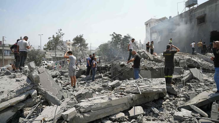 ההרס בדיר א-זהראני (צילום: Abbas FAKIH / AFP) תקיפת צה"ל בדרום לבנון