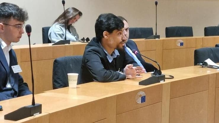 בר הראל: "הראיות מדברות בעד עצמן" כרזות אנטישמיות, דגלי חיזבאללה ואיומי רצח על חייו של בר הרצל באוניברסיטת קוימברה בפורטוגל