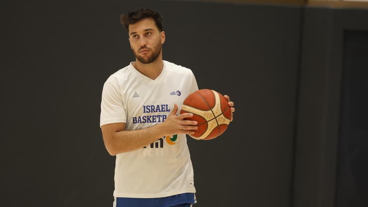 הגיע לאימון. תמיר בלאט (צילום: שאול גולן) תמיר בלאט